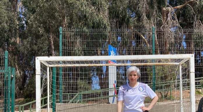 Rossana Arcos, La Profesora con Discapacidad Visual que ha Superado los Mayores Obstáculos